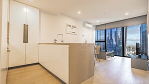 Unclassified image, 5 of 19, button - Spectacular High level 2BR CBD+Pool+Gym+Wi-Fi (Melbourne)