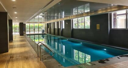 This apartment is a 2 bedroom(s), 2 bathrooms, located in Caulfield North, VIC.