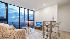 Televisión, oficina
