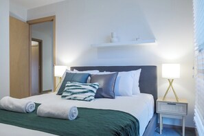 4 chambres, bureau, fer et planche à repasser, Wi-Fi gratuit