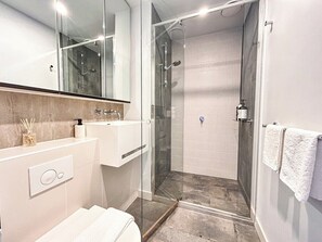 Haartrockner, Handtücher