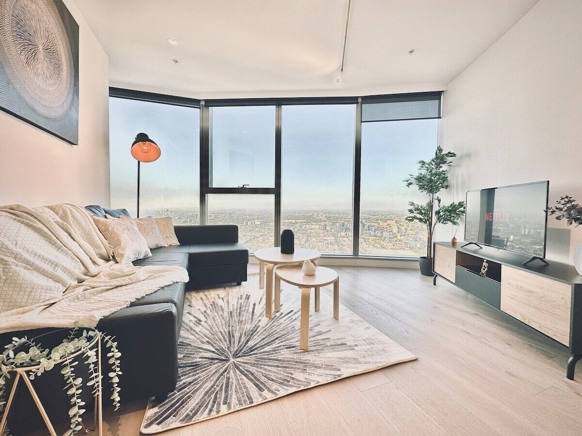 テレビ、書斎 / ワークスペース