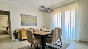 Dining - Novimo Comfort Apartment with elevator and secure private parking (Terrasini)