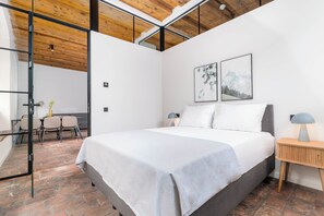 Two-Bedroom Suite | Individually decorated, individually furnished, desk, laptop workspace - Limehome Krems Undstraße (Krems an der Donau)