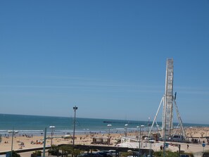 On the beach - Well-equipped studio in Saint Jean de Monts with sea view (Saint-Jean-de-Monts)