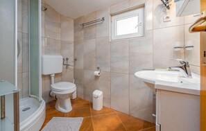 Douche, séchoir à cheveux