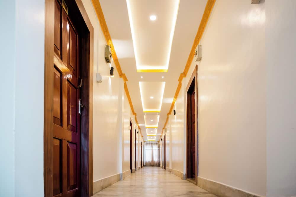 Hotel Country Inn - Aoyimti