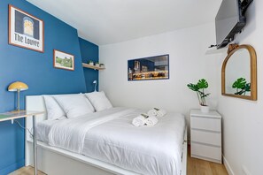 Desk, iron/ironing board, travel crib, WiFi