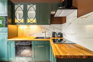 Comfort-Apartment, 2 Schlafzimmer | Eigene Küche | Kühlschrank, Herdplatte, Wasserkocher, Kochgeschirr/Geschirr/Besteck