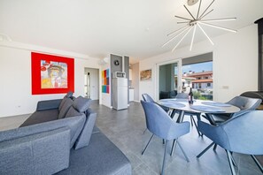 Dining - ApartmentsGarda - Terrazze Del Garda 8 (Lazise)