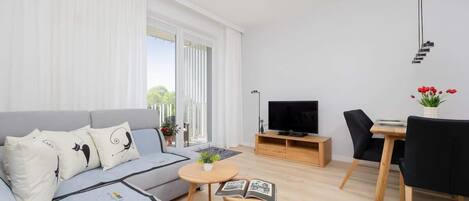 テレビ、書斎 / ワークスペース