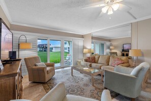 TV - Chateau by the Sea 11C Relax with Ocean Views (New Smyrna Beach)