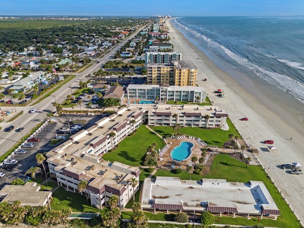 Exterior - Chateau by the Sea 13A Pure Ocean Bliss! (New Smyrna Beach)