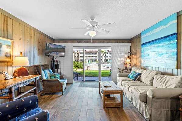 TV - Chateau by the Sea 14A Dreamy Ocean View Escape! (New Smyrna Beach)