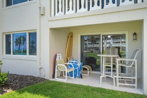 Outdoor dining - Chateau by the Sea 12B Ocean View Retreat! (New Smyrna Beach)