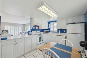 Coffee/tea maker, fridge, microwave, oven - Chateau by the Sea 10B- Oceanfront Paradise (New Smyrna Beach)