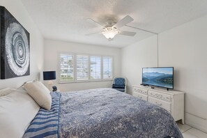 1 bedroom, iron/ironing board, free WiFi, bed sheets - Chateau by the Sea 10B- Oceanfront Paradise (New Smyrna Beach)