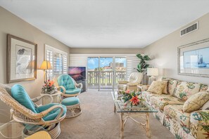 TV - Chateau by the Sea 34D Life's Better by the Sea! (New Smyrna Beach)