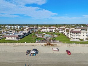 Exterior - Chateau by the Sea 34D Life's Better by the Sea! (New Smyrna Beach)