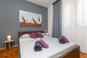 3 chambres, fer et planche Ă repasser, Wi-Fi gratuit, draps fournis