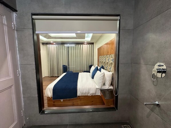 Bathroom - Sharanam By Sheosante (Manali)