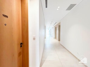 Interior - Stylish One-bedroom Getaway in Business Bay (Dubai)