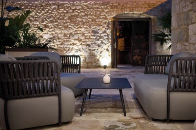 Central Heritage Hotel