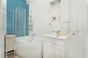 Departamento, 3 habitaciones, cocina | Baño | Toallas