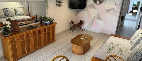 1 chambre, fer et planche à repasser, Wi-Fi, draps fournis