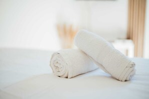 Unclassified image, 2 of 10, button