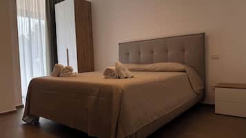 1 bedroom, desk, soundproofing, free WiFi