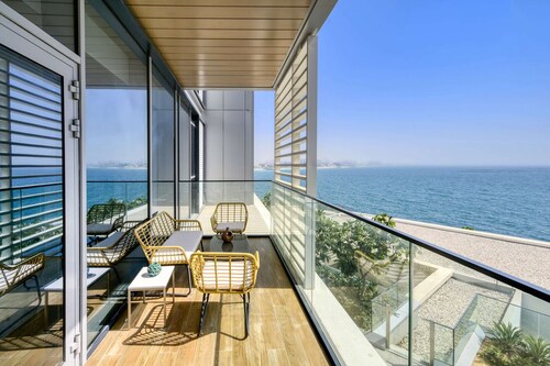 3 Bedroom With Sea View From Balcony and All Rooms