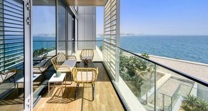 3 Bedroom With Sea View From Balcony and All Rooms