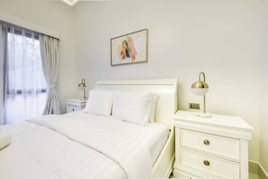 1 slaapkamer, een strijkplank/strijkijzer, gratis wifi, beddengoed
