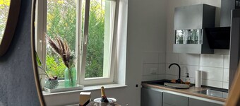 Modernes-apartment mit Sky / Parken/ Grill Terrasse/ 2 Schlafzimmer/