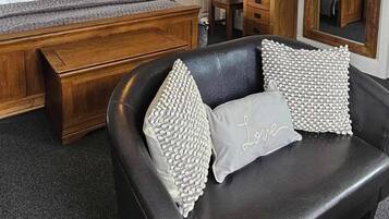 Superior Double Room | Blackout drapes, iron/ironing board, free WiFi, bed sheets