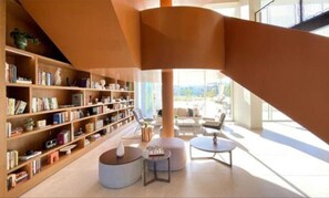 Interior - Cosy 2 Bed Apt opposite Dubai Hills Mall (Dubai)