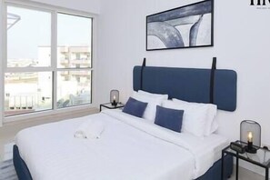 Iron/ironing board, free WiFi, bed sheets - Renovated Apt WFast WiFi Near Dubai Airport (Dubai)