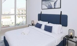 1 bedroom, iron/ironing board, free WiFi, bed sheets - Renovated Apt WFast WiFi Near Dubai Airport (Dubai)