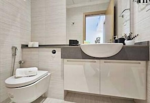 Shower, hair dryer, shampoo