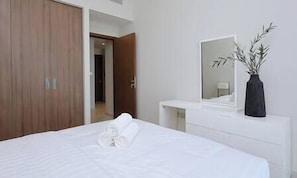 1 chambre, fer et planche à repasser, accès au Wi-Fi (inclus)