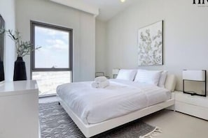Iron/ironing board, WiFi (free), bed sheets