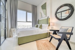 1 slaapkamer, een strijkplank/strijkijzer, gratis wifi, beddengoed