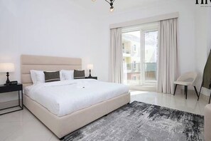 1 bedroom, iron/ironing board, free WiFi, bed sheets - Gorgeous 2 Bed in Al Warqa (Dubai)