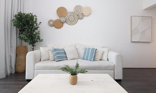 Stylish Al Sufouh Apartment W Pool & Gym Access