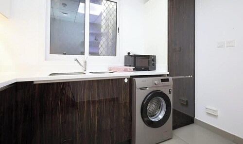 Stylish Al Sufouh Apartment W Pool & Gym Access