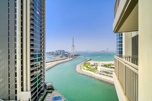 Property grounds - Luxury Brand New 2 Bedroom with Bluewater Views (Dubai)