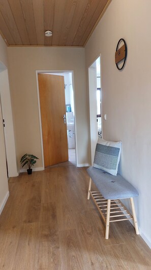 Interior - Sun-drenched, family-friendly apartment with balcony & large kitchen (Bad Camberg)