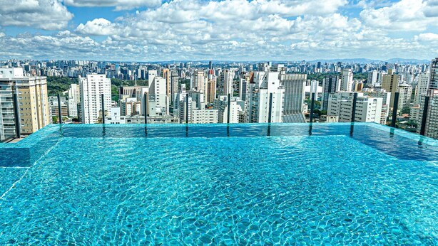 Apartemen Basic | Kolam renang | Kolam renang outdoor
