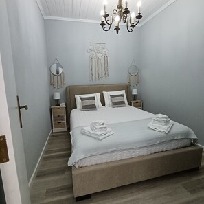 2 bedrooms, iron/ironing board, travel crib, free WiFi - Casa Fonte do Meio Douro (Armamar)